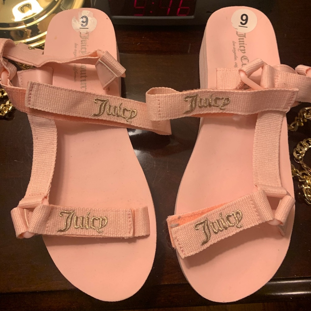 Juicy Couture Platforms Women’s Size 9
